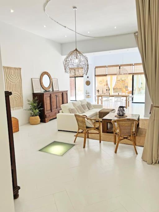 Estilo Ibicenco - Luminoso - Gran Terraza Appartement